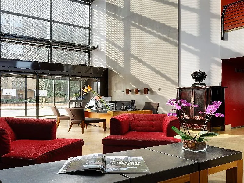 Milan Suite Hotel 4*,