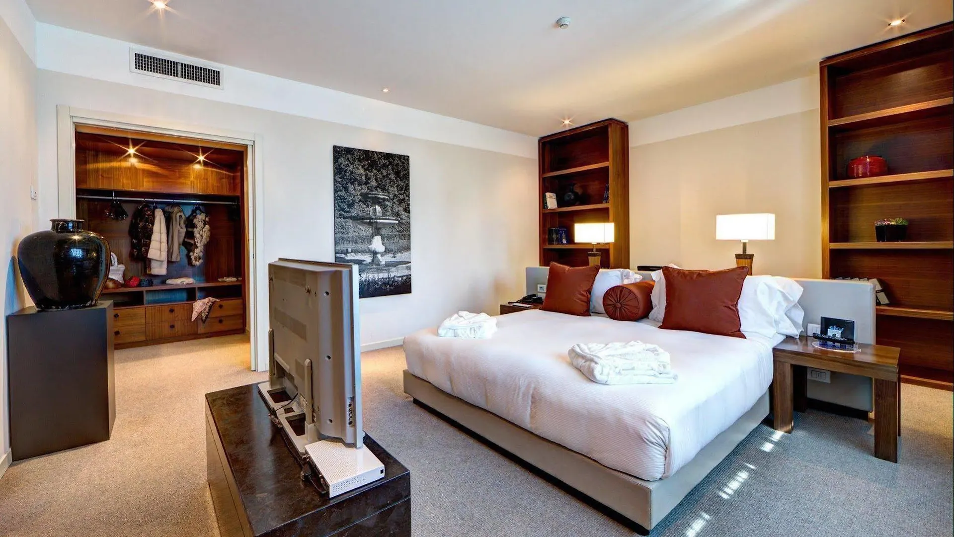 Milan Suite Hotel
